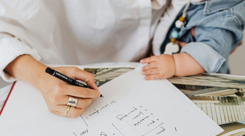 Licenziamento della lavoratrice madre. La cessazione dell'attività è l'unica causale legittimante il recesso della lavoratrice nel primo anno di età del figlio